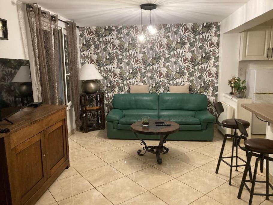 Agreable Maison Avec Jolie Terrasse Exterieure Champigneulles Eksteriør bilde